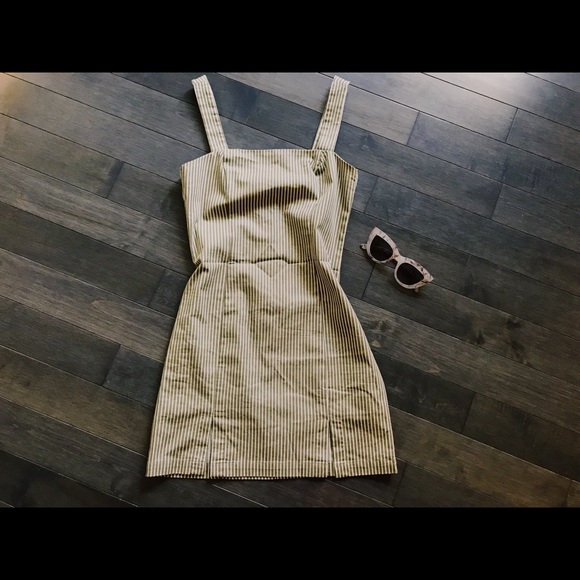 Brandy Melville Dresses & Skirts - Stripped dress